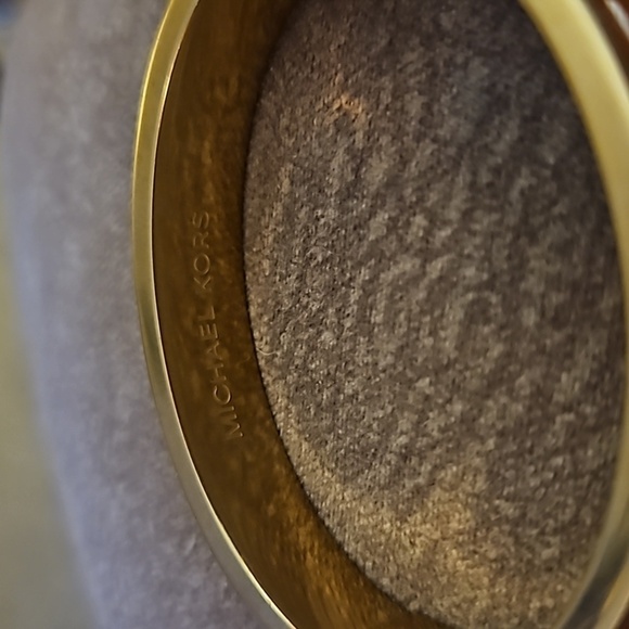 MICHAEL KORS Luggage Brown Leathet Bangle Clamper Bracelet MKJ2062 - Picture 3 of 7